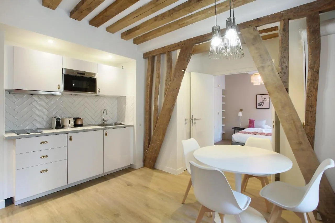 Rent A - Aparts Cadet Apartment